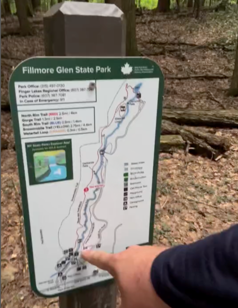 picture of trail head map at Fillmore Glen